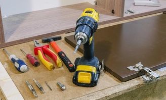 傳統(tǒng)五金行業(yè)轉(zhuǎn)型浪潮 儀器儀表銷售的新機(jī)遇與挑戰(zhàn)